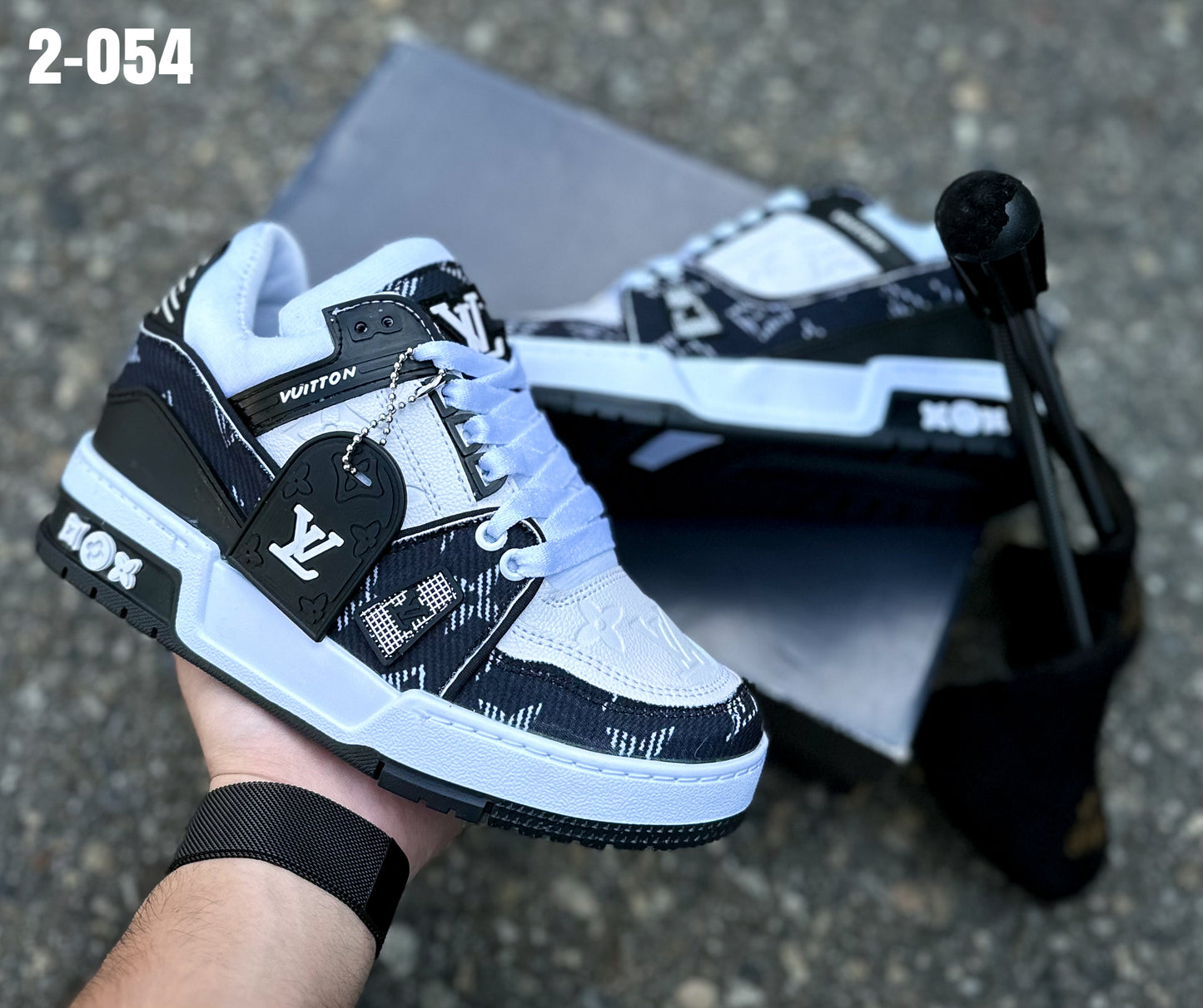 Gray helmet for bikers