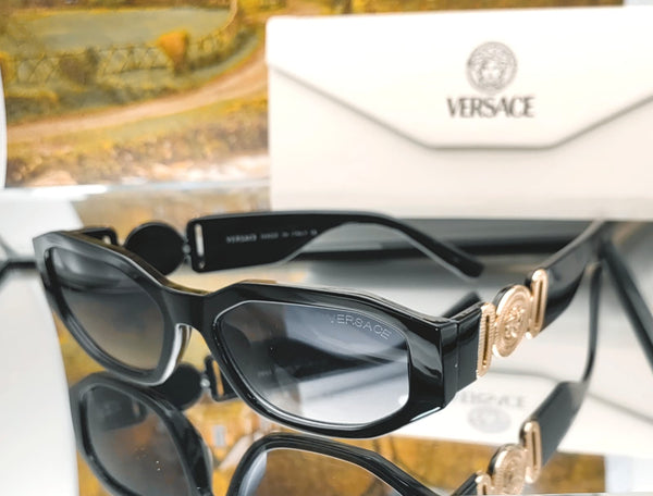 Gray helmet for bikers